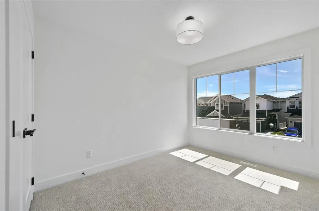 57 Walgrove Bay SE