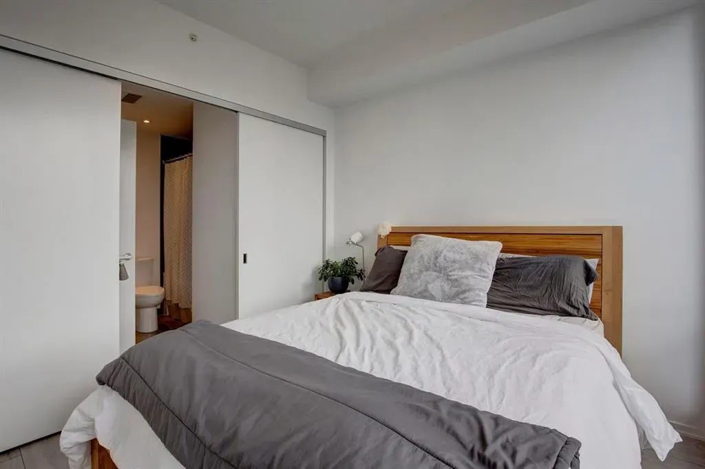 615 6 Avenue SE, #701