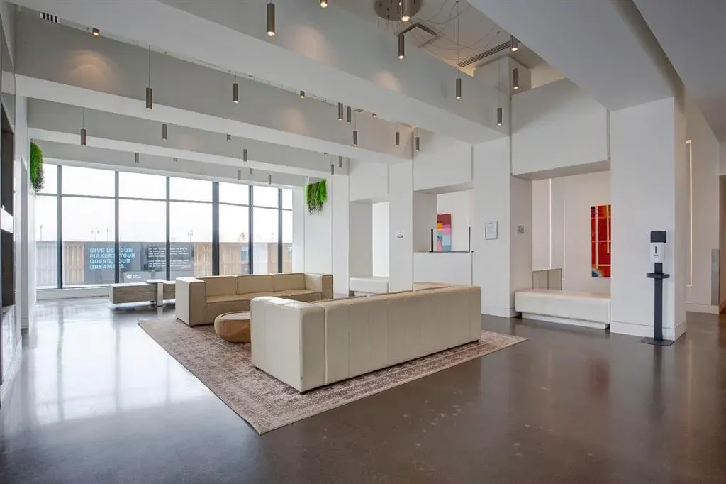 615 6 Avenue SE, #701