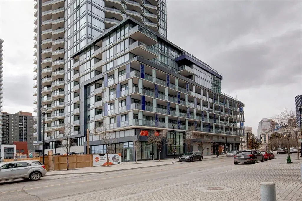 615 6 Avenue SE, #701