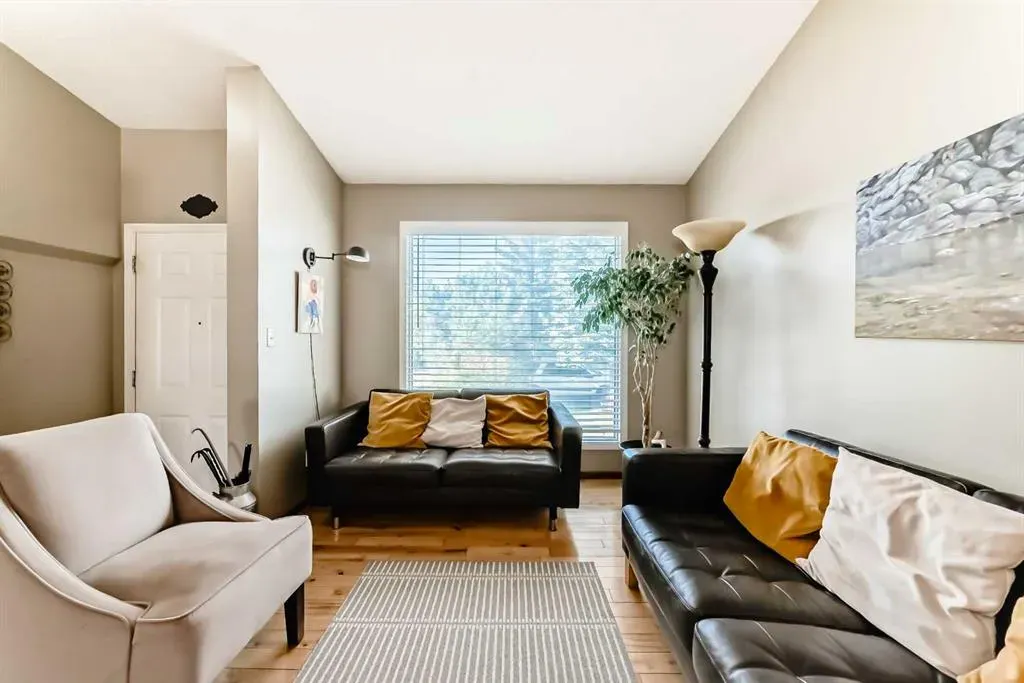 20 Rivergreen Crescent SE
