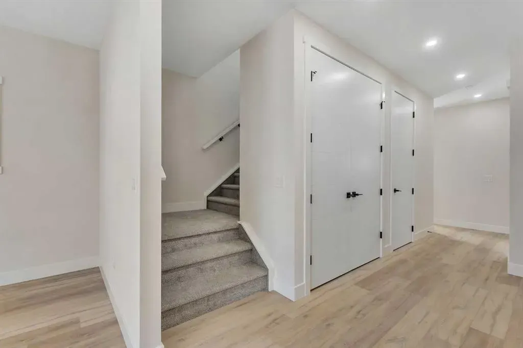 144 Saddlelake Manor NE