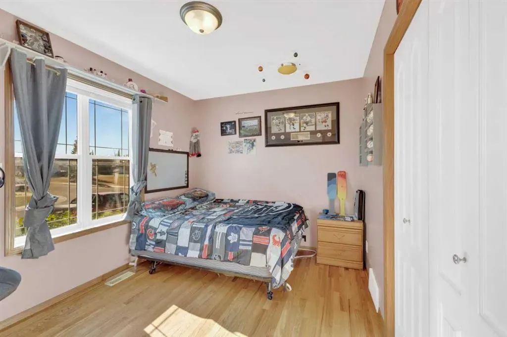 86 Donald Close