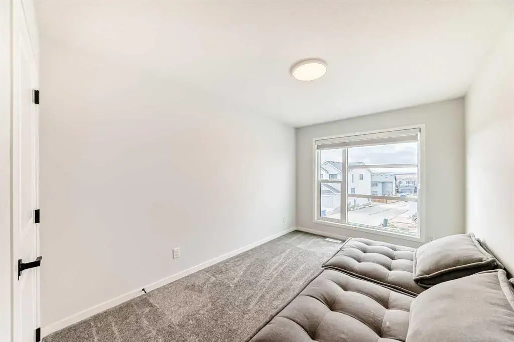 16 Lucas Passage NW