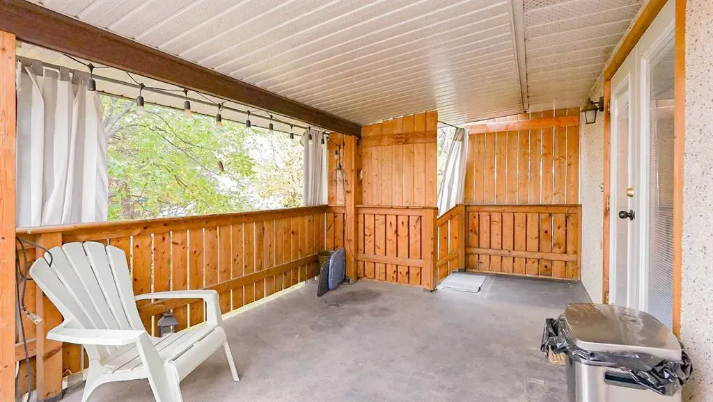 37 Ross Haven Way SE