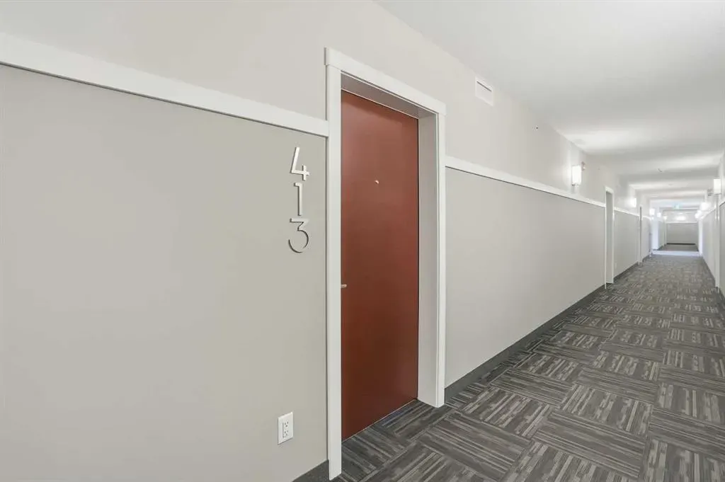 300 Harvest Hills Place NE, #413
