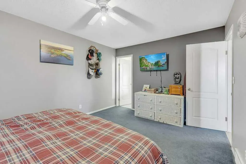 73 Lansbury Close
