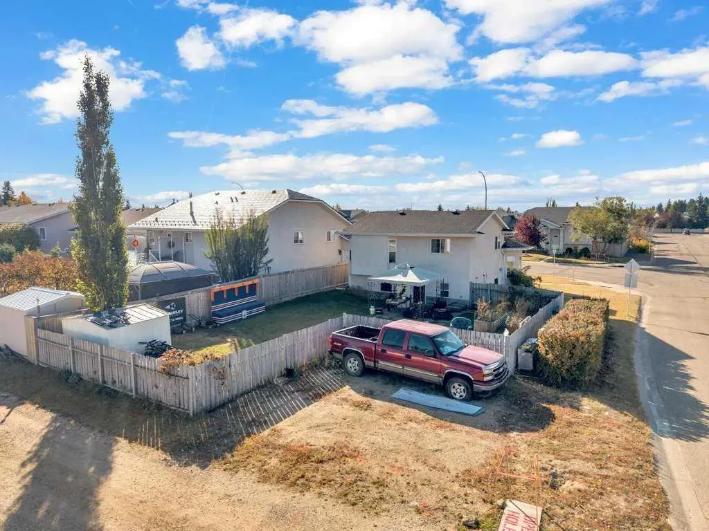 73 Lansbury Close
