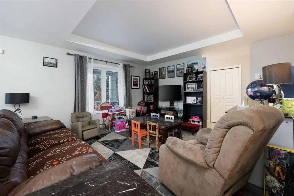 7279 Draper Road