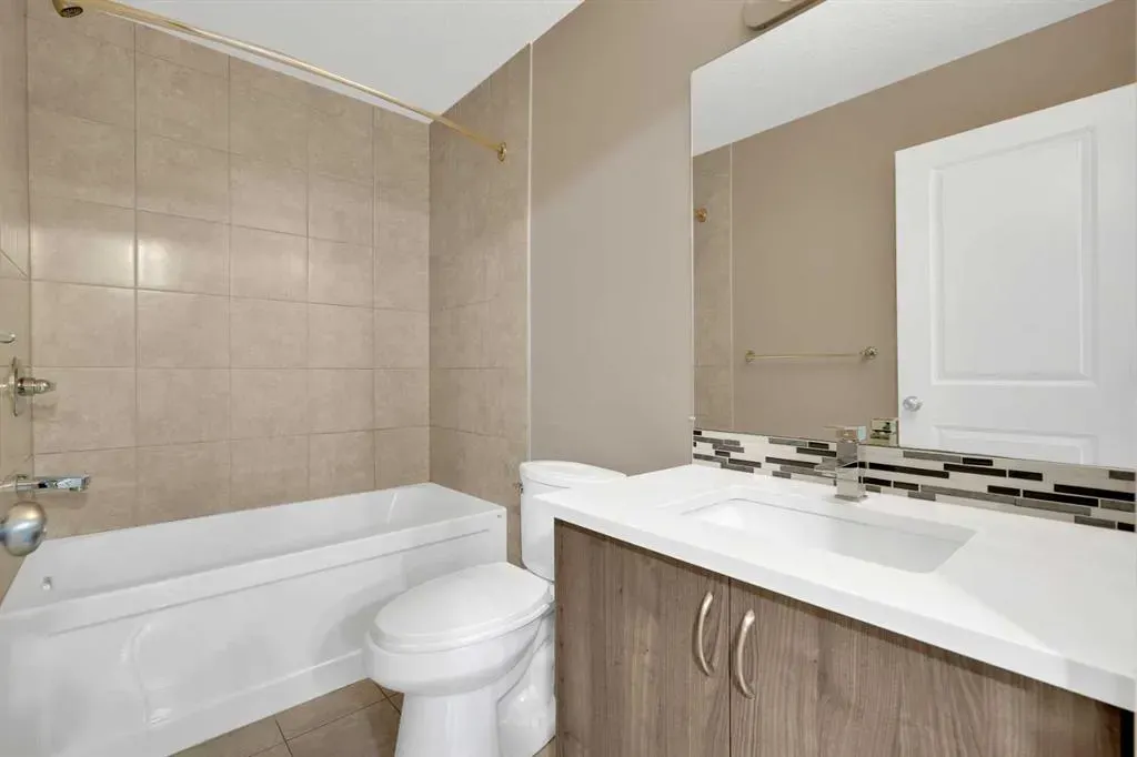 87 Baysprings Way SW