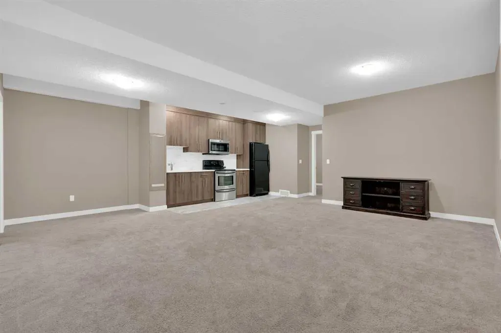 87 Baysprings Way SW