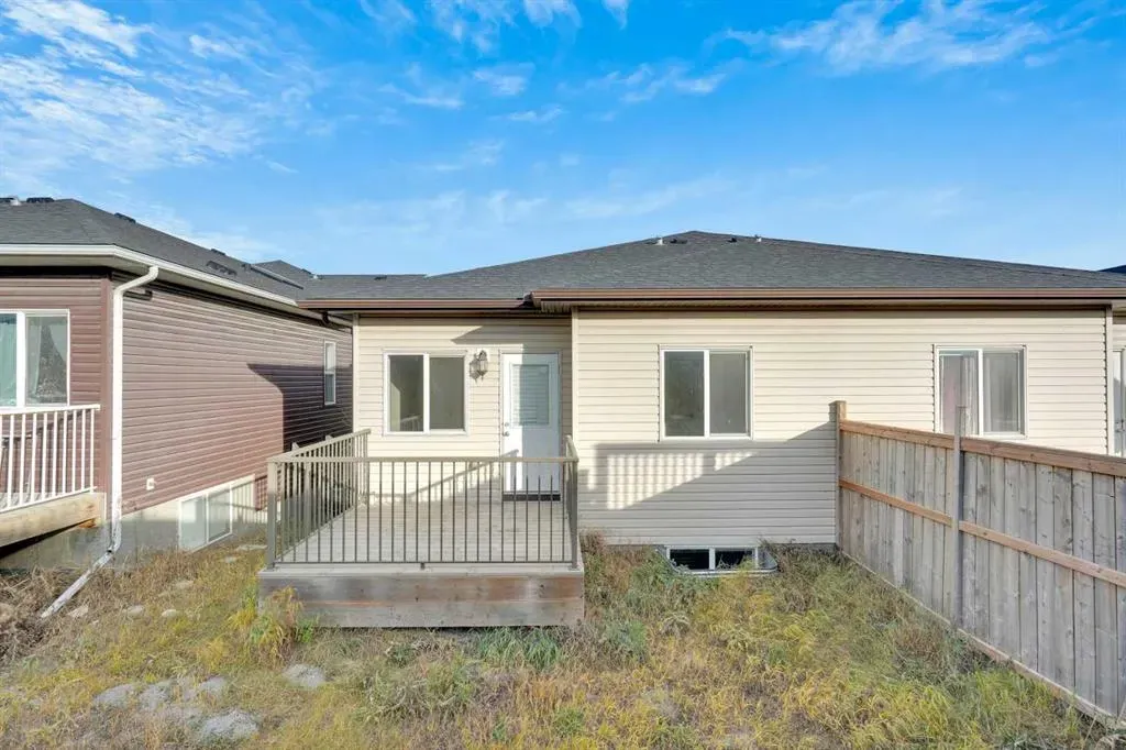 87 Baysprings Way SW