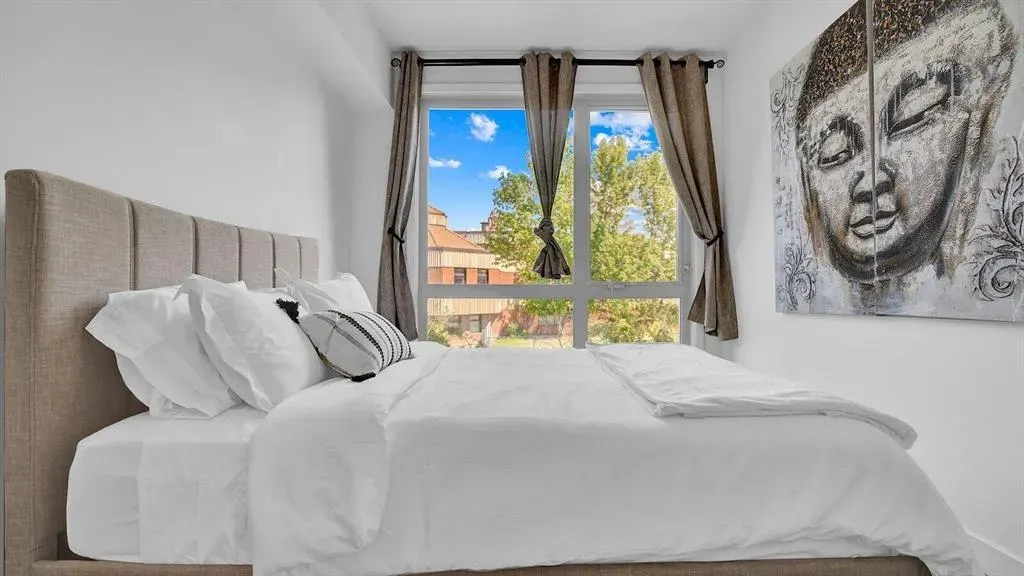 305 18 Avenue SW, #212