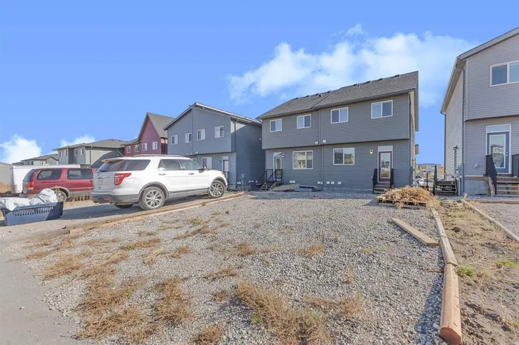 33 BELMONT Drive SW