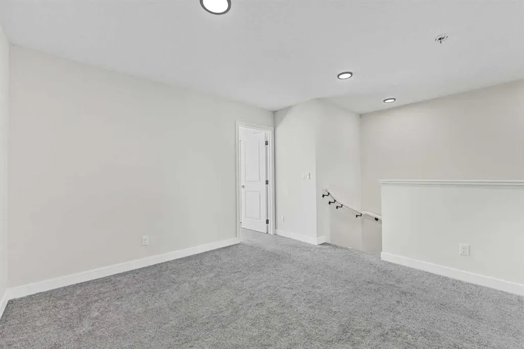 33 BELMONT Drive SW