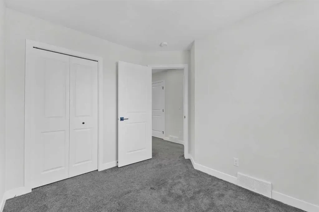 33 BELMONT Drive SW
