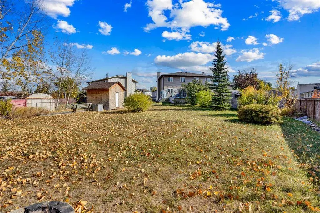 26 Falmead Bay NE