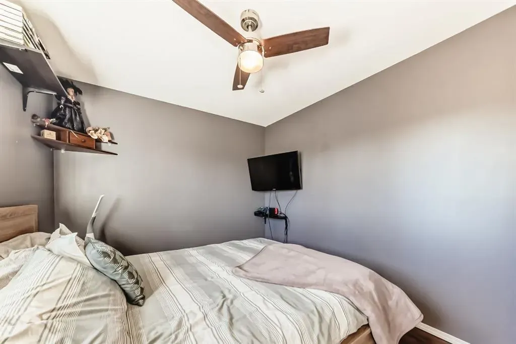8 Bayside Place, #303