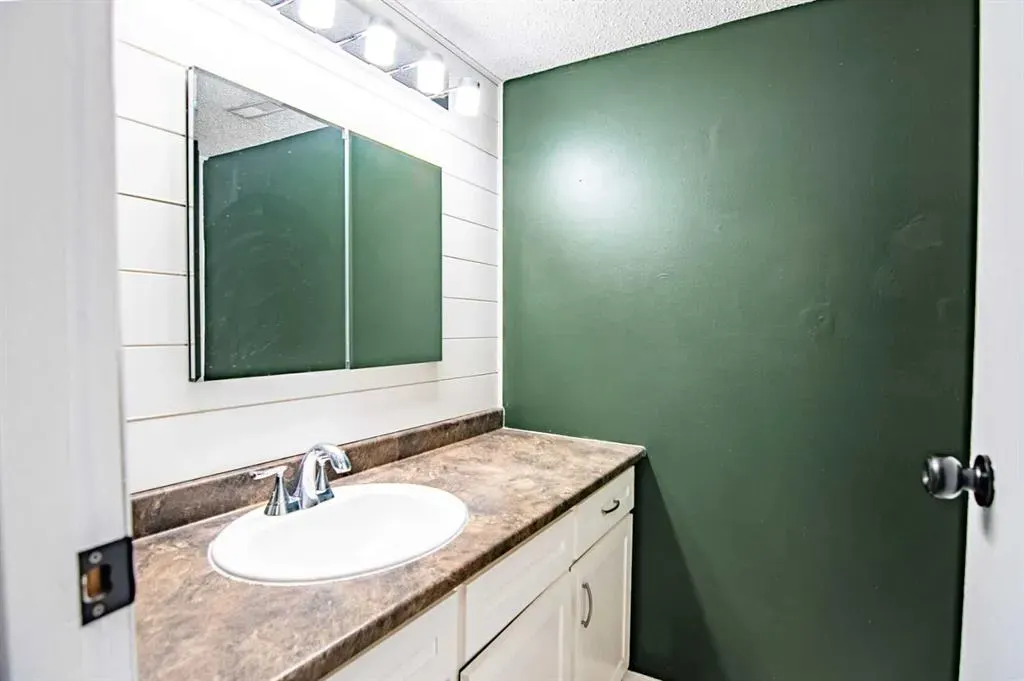 6320 58 Avenue, #2