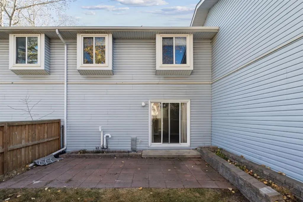 4810 40 Avenue SW, #15