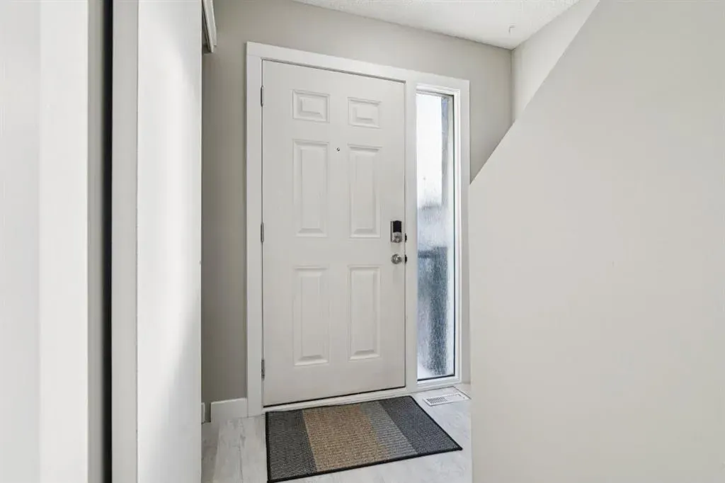 4810 40 Avenue SW, #15