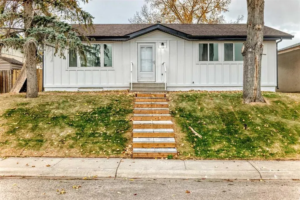 432 Ogden Drive SE