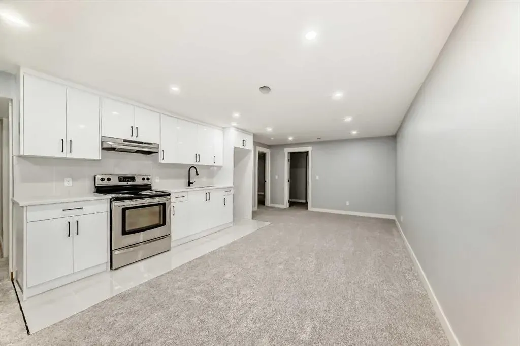 432 Ogden Drive SE