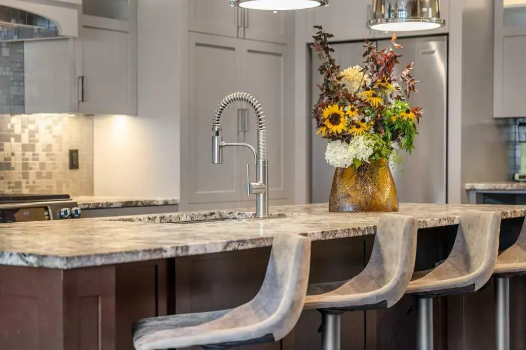 1926 36 Street SW, #2