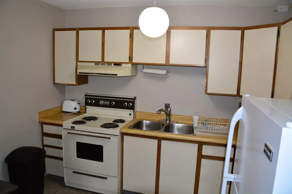 10118 100 Avenue, #101-215