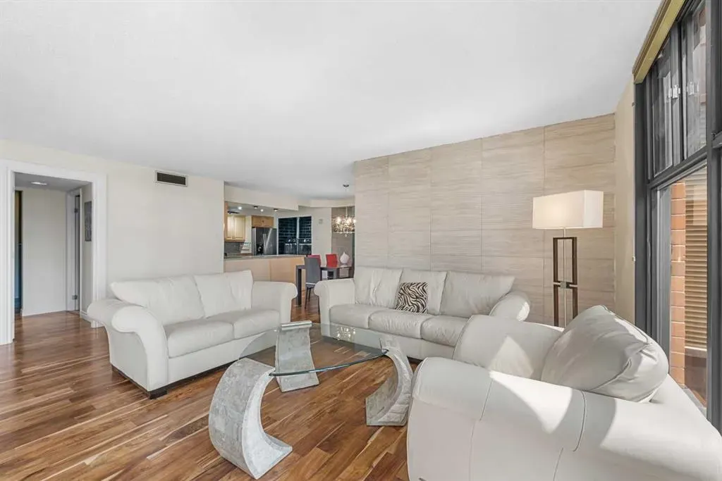 1100 8 Avenue SW, #604