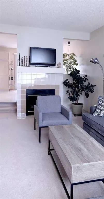 12 Shawbrooke Court SW