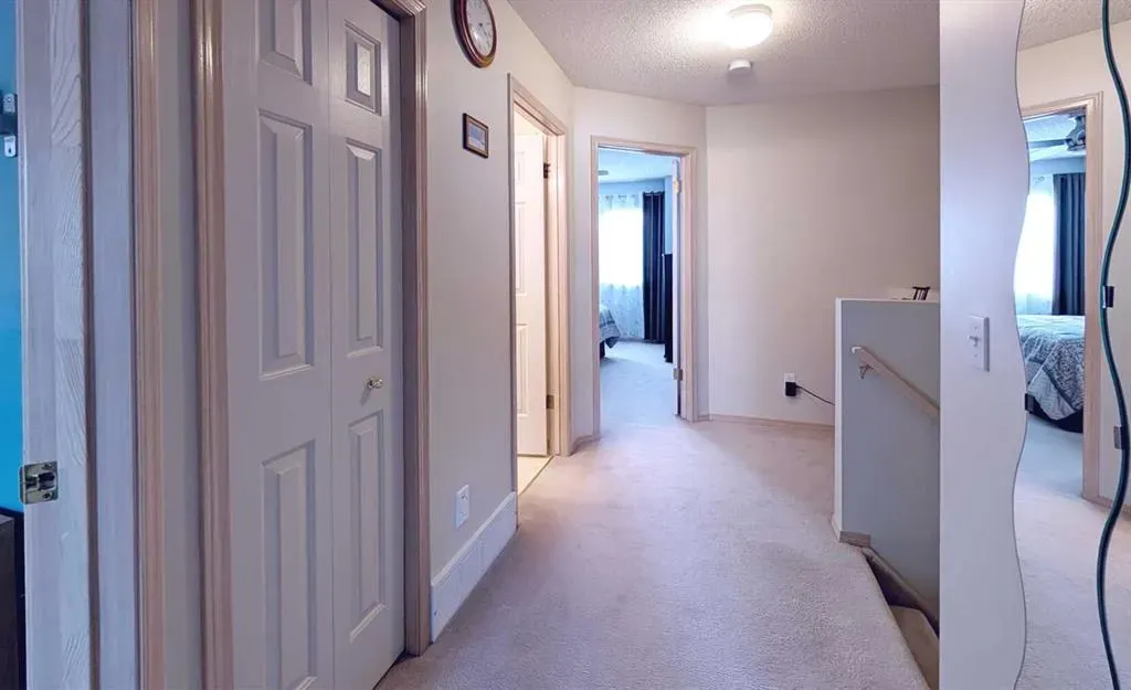 12 Shawbrooke Court SW