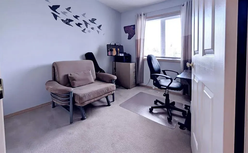 12 Shawbrooke Court SW