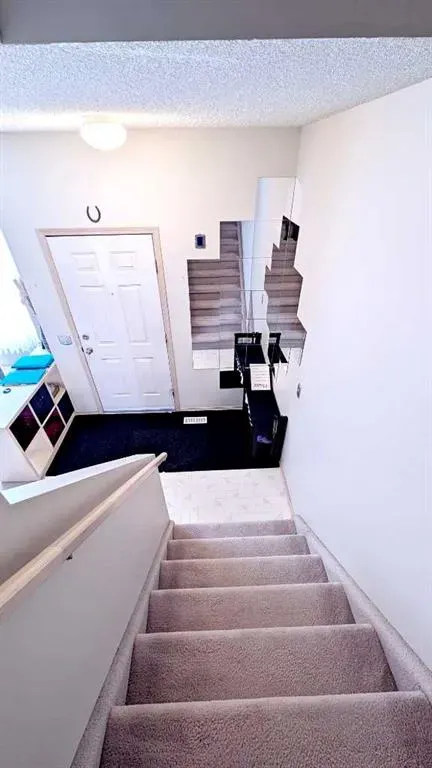 12 Shawbrooke Court SW