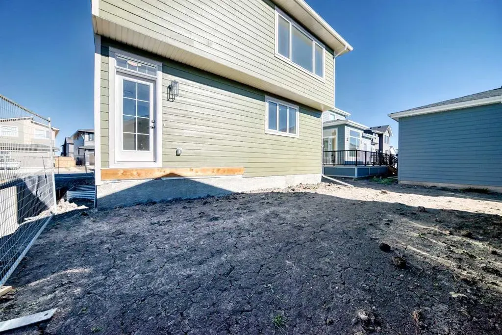 588 Grayling Bend