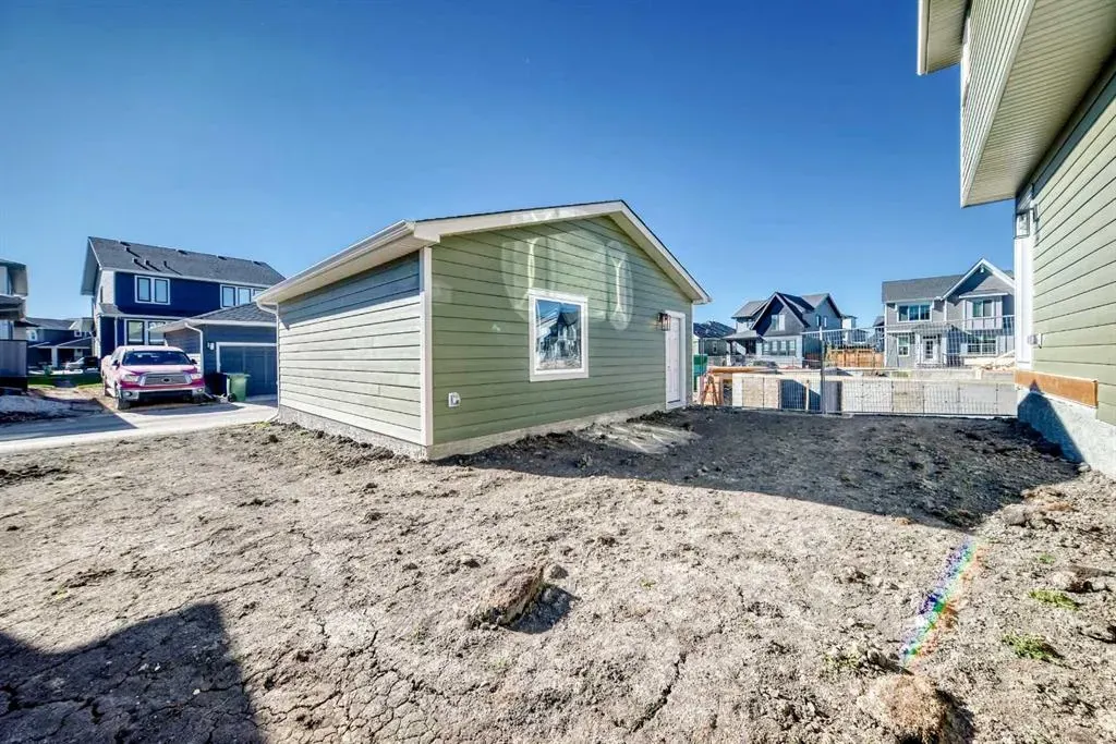 588 Grayling Bend