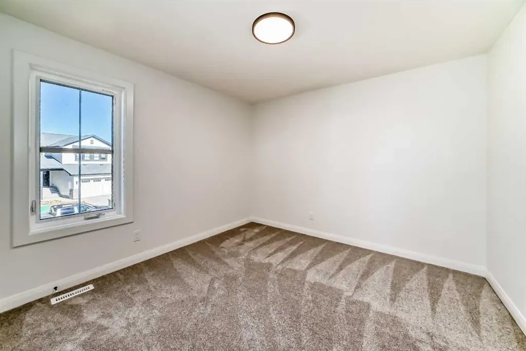 588 Grayling Bend