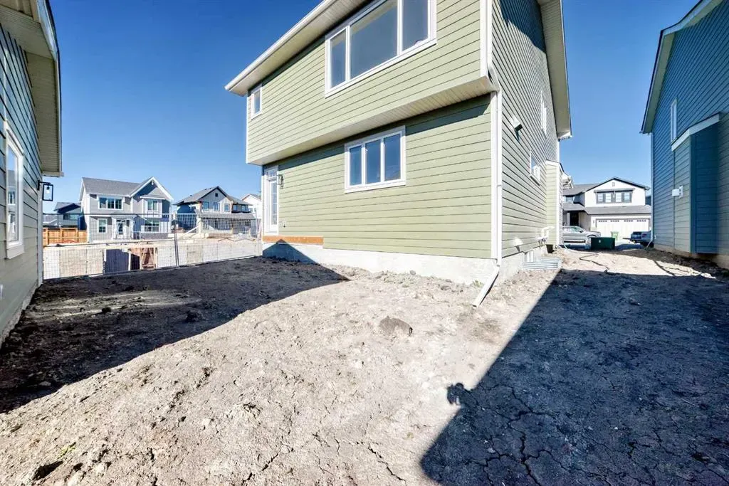 588 Grayling Bend