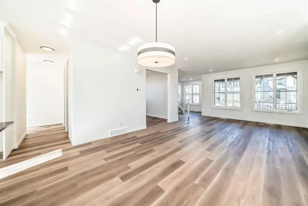 588 Grayling Bend