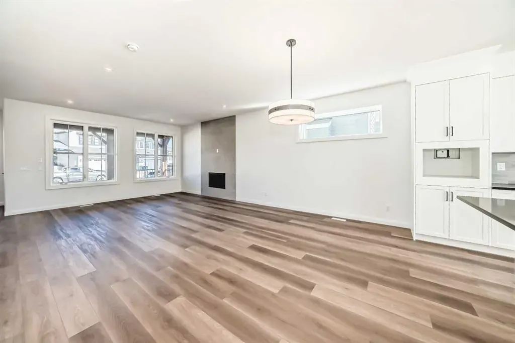 588 Grayling Bend