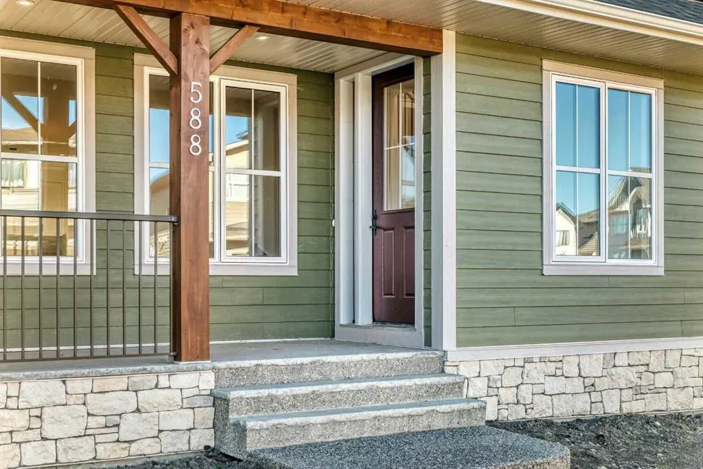 588 Grayling Bend
