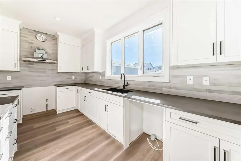 588 Grayling Bend