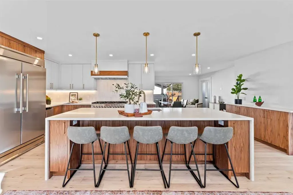 1275 Lake Sundance Crescent SE