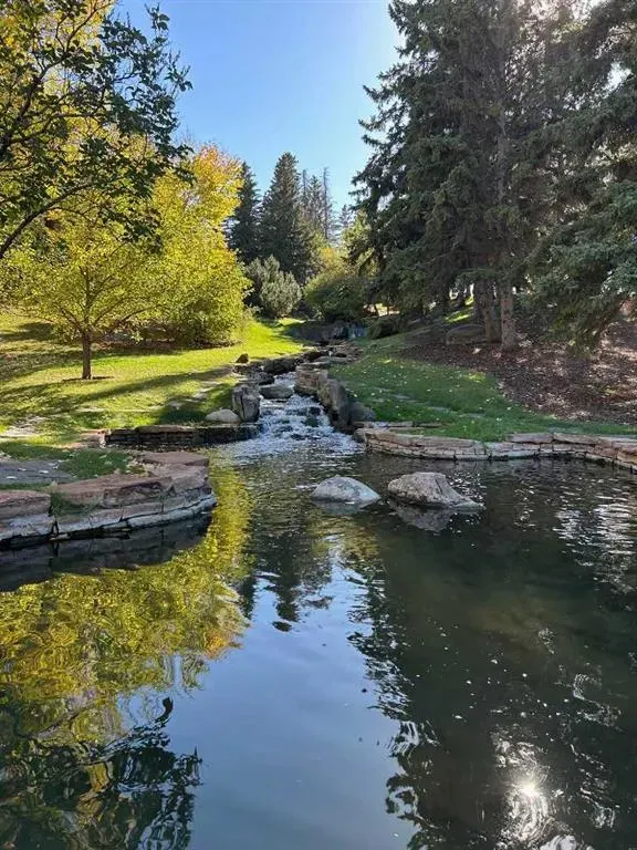 1275 Lake Sundance Crescent SE