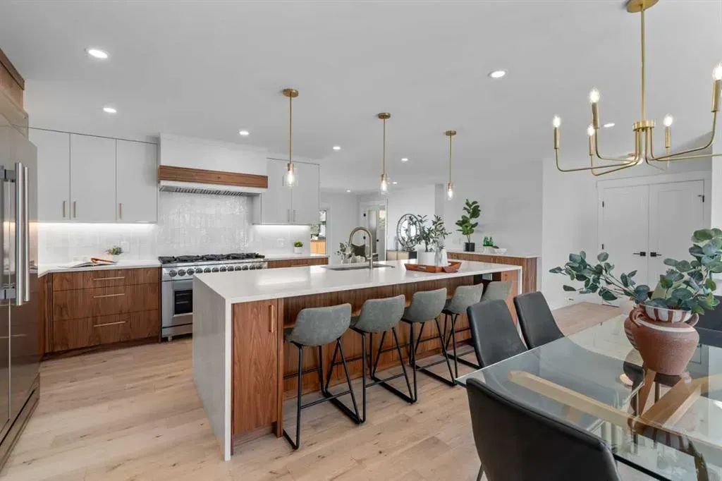 1275 Lake Sundance Crescent SE