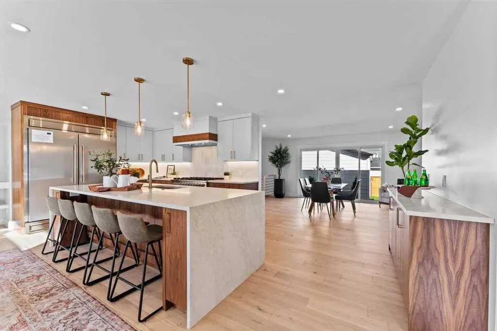 1275 Lake Sundance Crescent SE