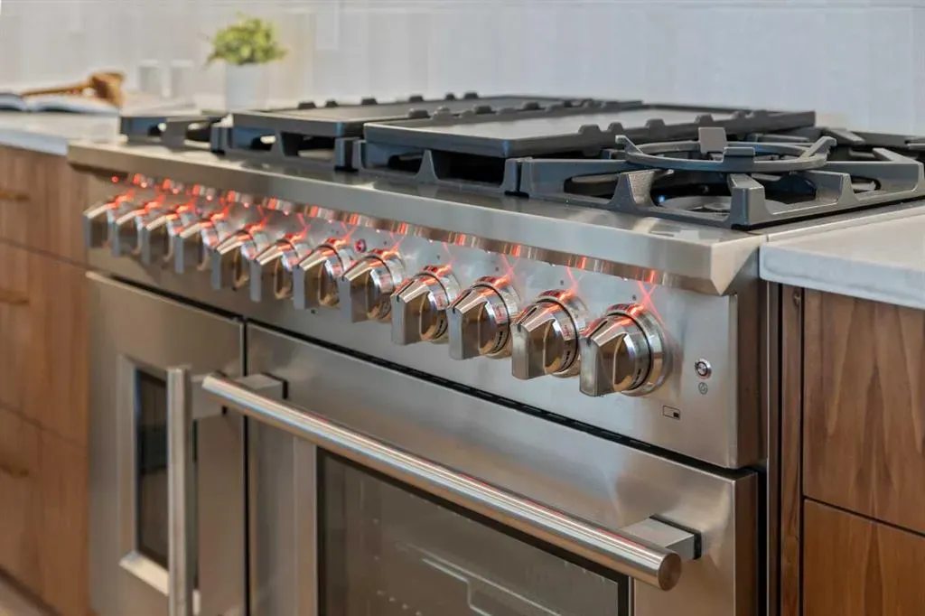 1275 Lake Sundance Crescent SE