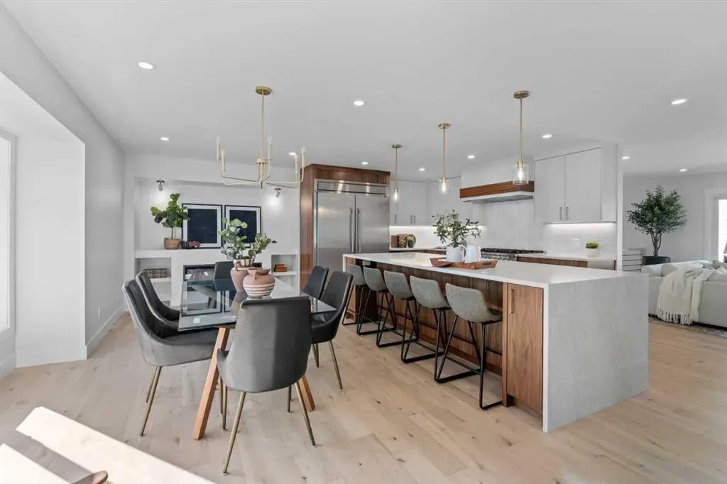 1275 Lake Sundance Crescent SE