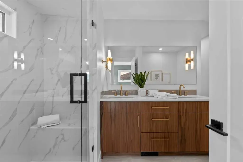 1275 Lake Sundance Crescent SE