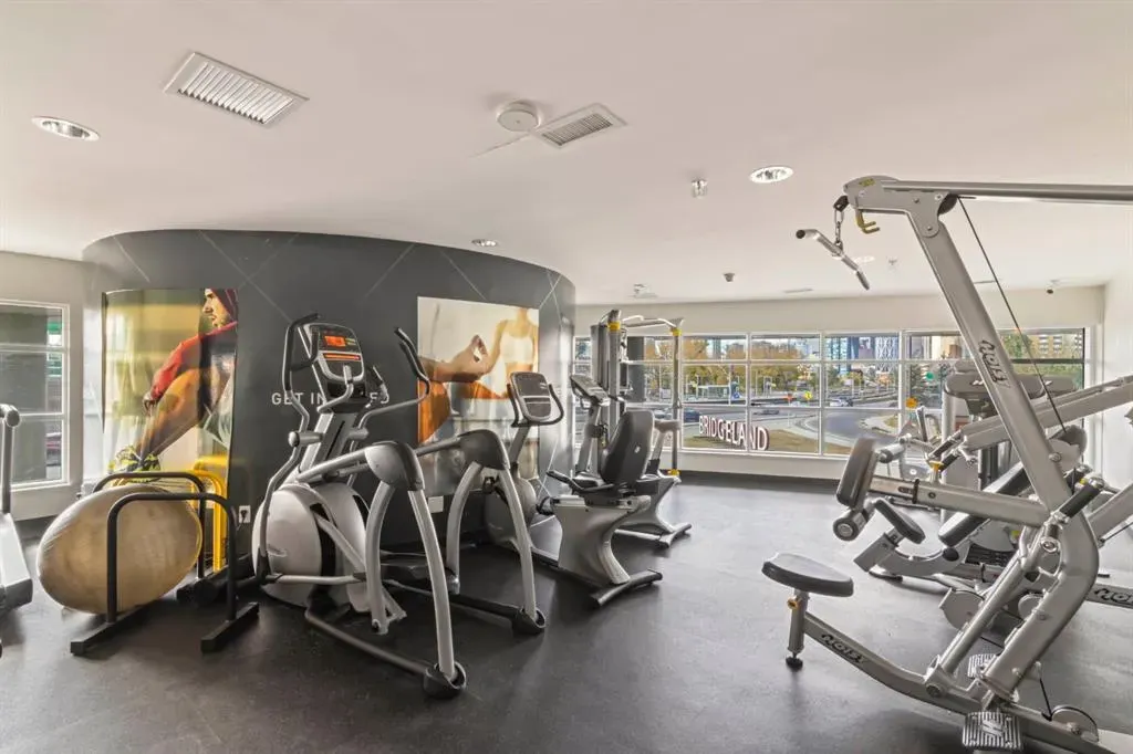 38 9 Street NE, #401